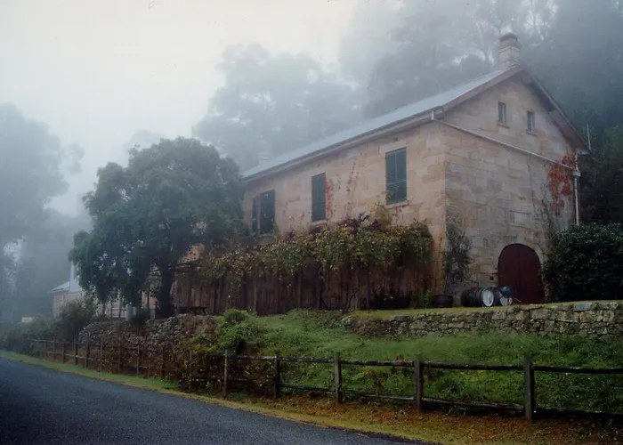 Tizzana Winery Bed And Breakfast