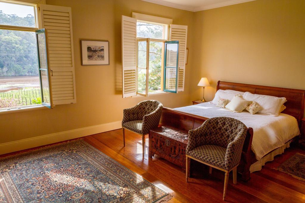 Tizzana Winery Bed & Breakfast