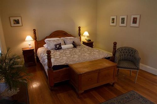 Bed & Breakfast Tizzana Winery
